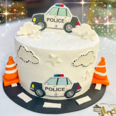 کیک تولد پلیسی