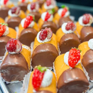 شیرینی تر میوه ای