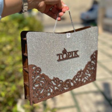 شکلات کادوئی