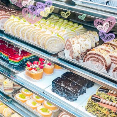 ویترین شیرینی تر