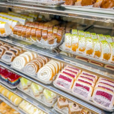 ویترین شیرینی تر