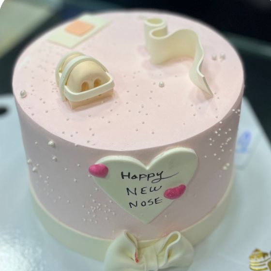 کیک عمل بینی