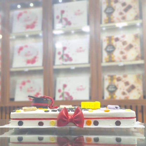 کیک جشن فارغ التحصیلی تصویر دوم
