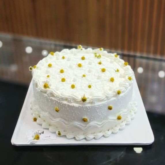 کیک تولد بابونه ای