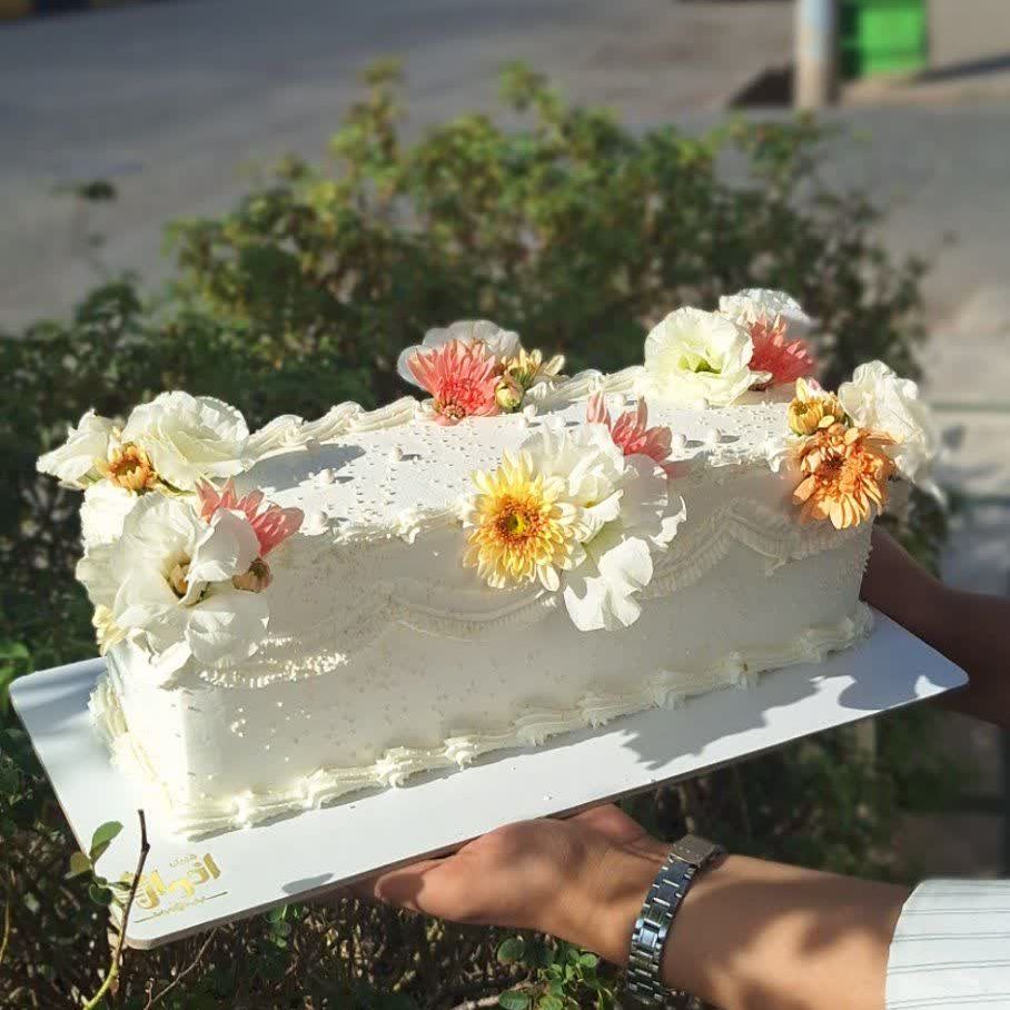 کیک تولد بهاری
