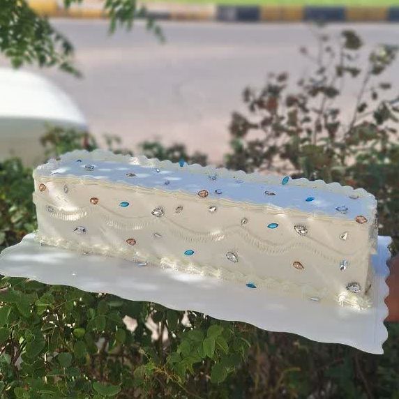کیک تولد کریستالی تصویر دوم