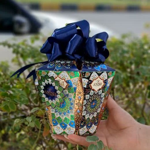 شکلات کادوئی آنیش