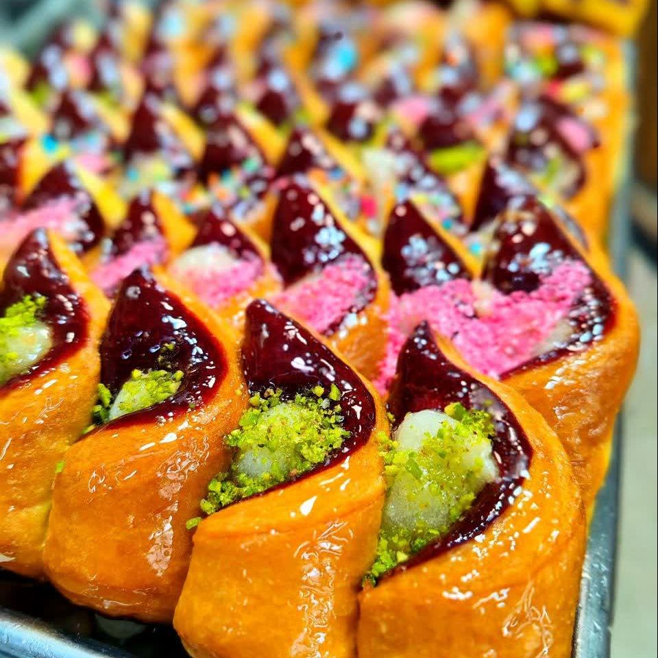 شیرینی دانمارکی شمعی