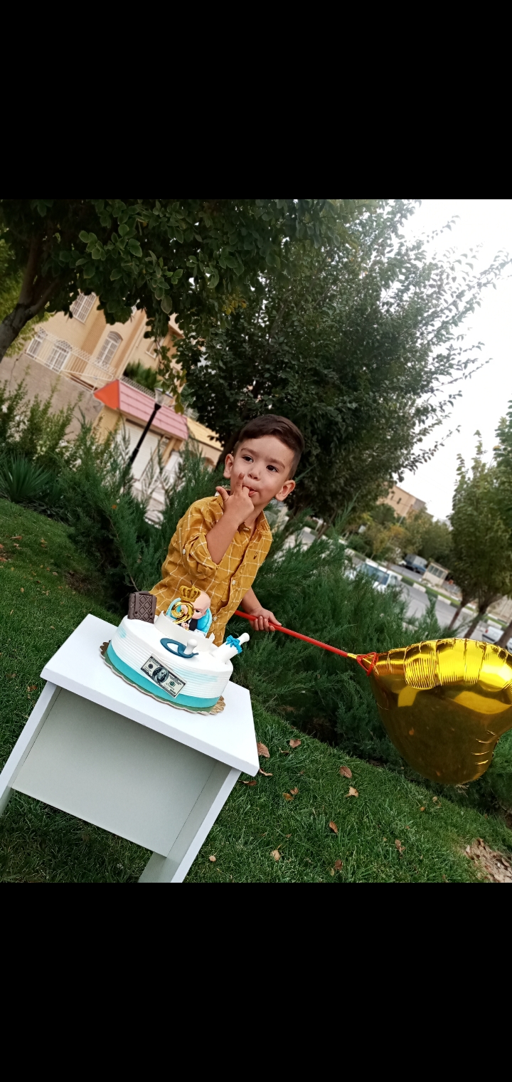 یزدان کهن - قنادی اخوان