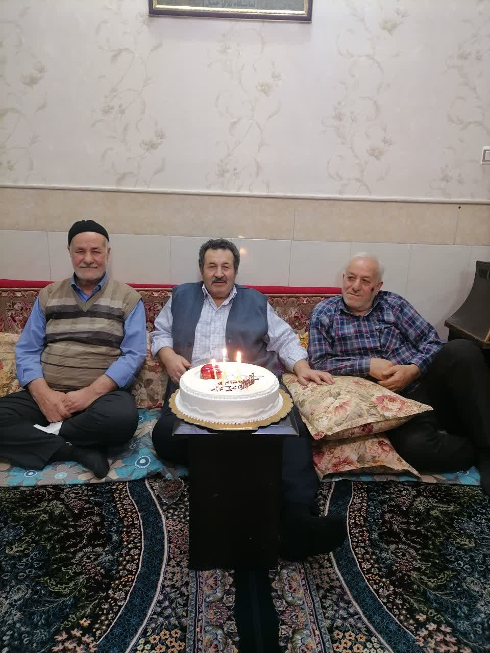 فاطمه صادقی - قنادی اخوان