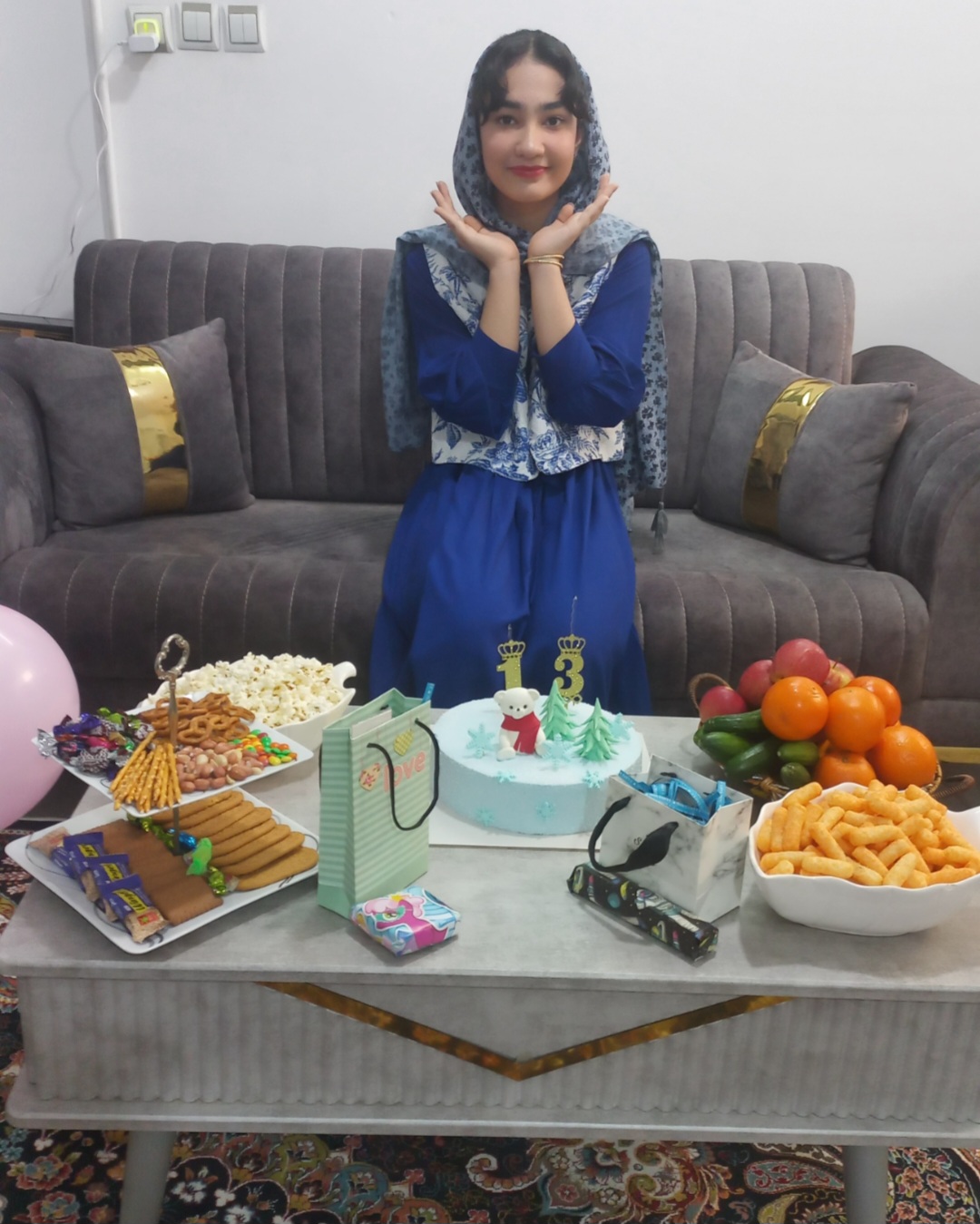 نگین بختیاری - قنادی اخوان