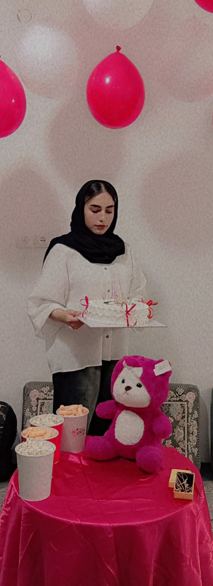سارا خلیلی